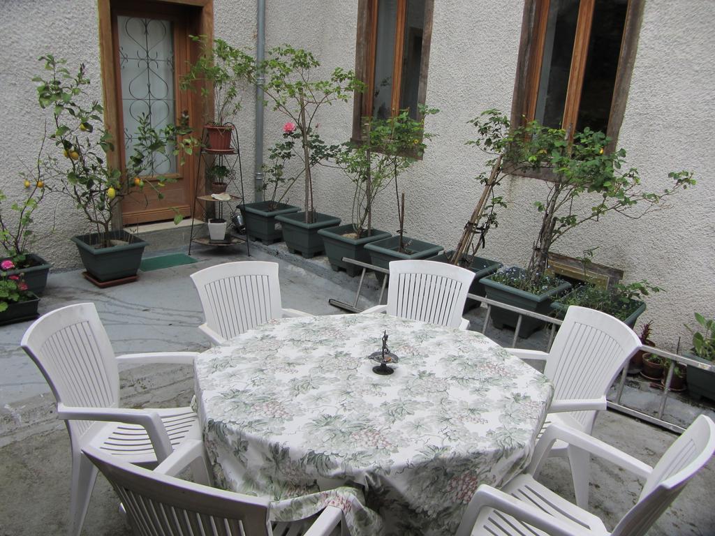 La Maison De Natasha Bed & Breakfast
